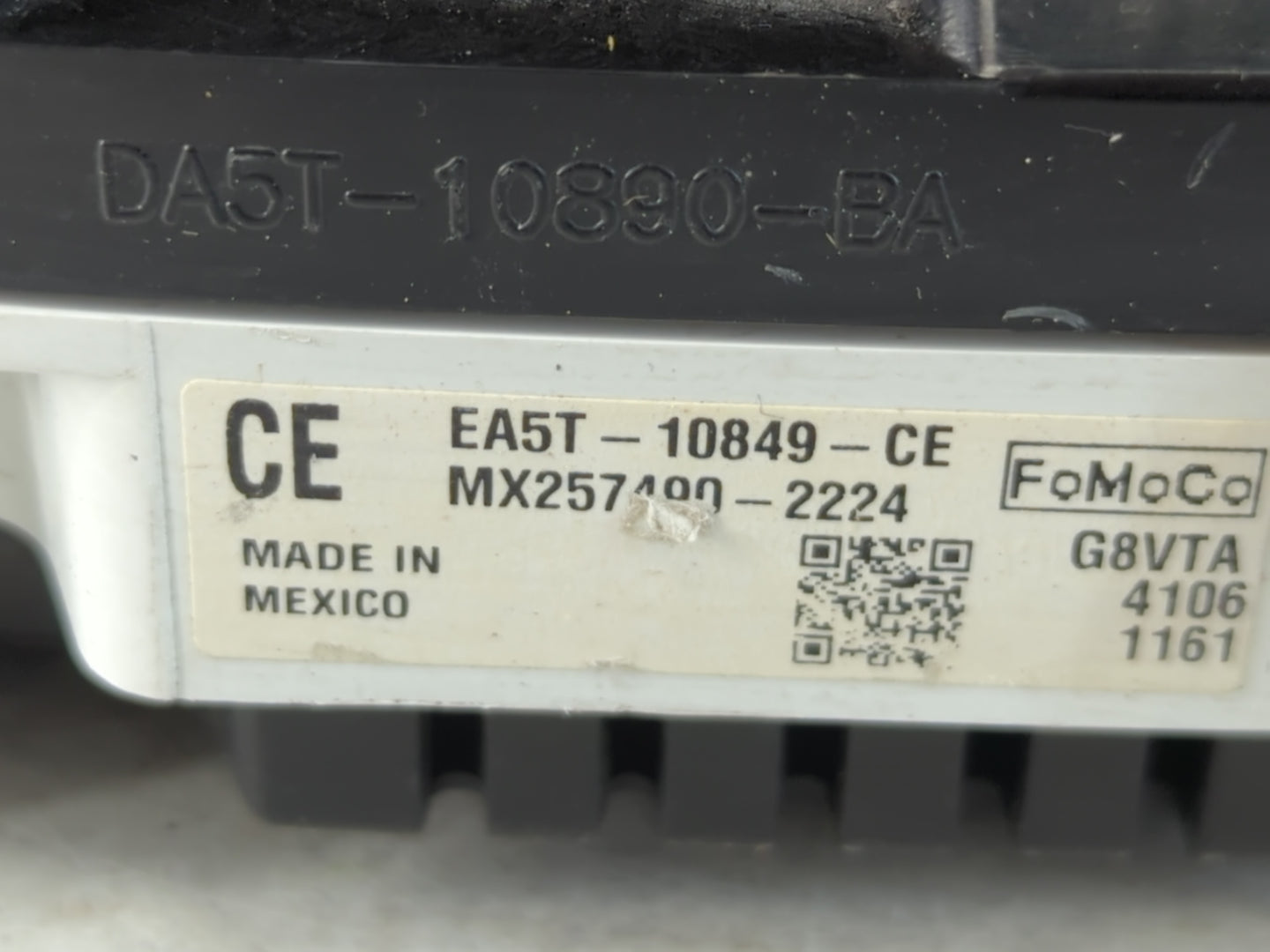 2014 Lincoln Mks Instrument Cluster Speedometer Gauges P/N:EA5T-10849-CE Fits OEM Used Auto Parts - Oemusedautoparts1.com