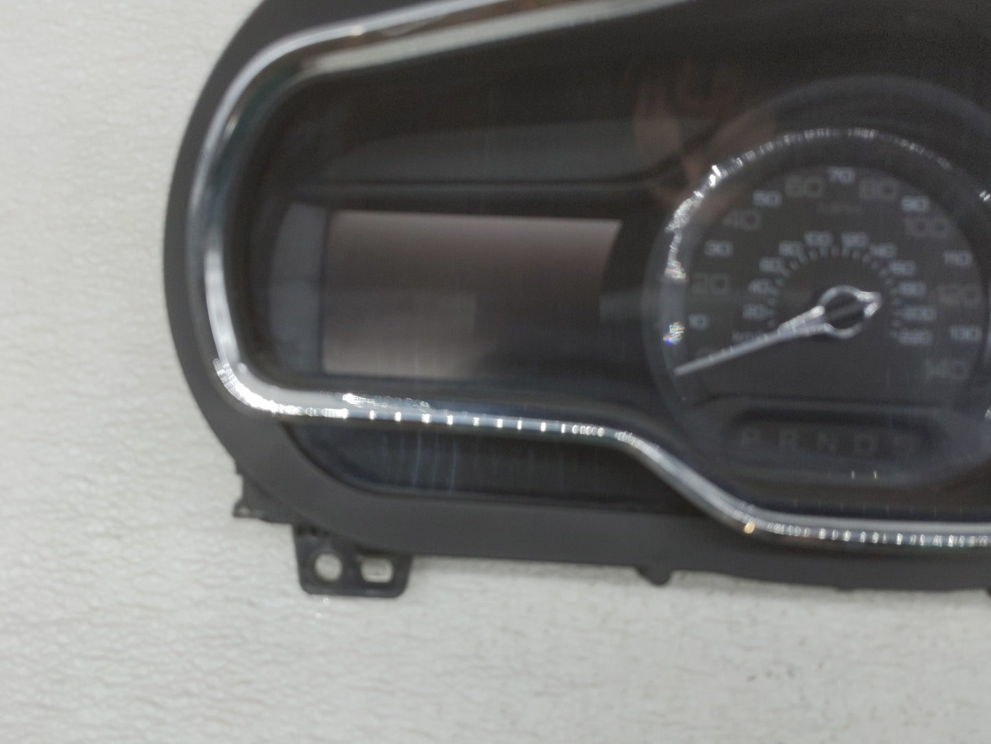 2014-2015 Lincoln Mkt Instrument Cluster Speedometer Gauges P/N:EE9T-10849-AC Fits Fits 2014 2015 OEM Used Auto Parts - Oemu