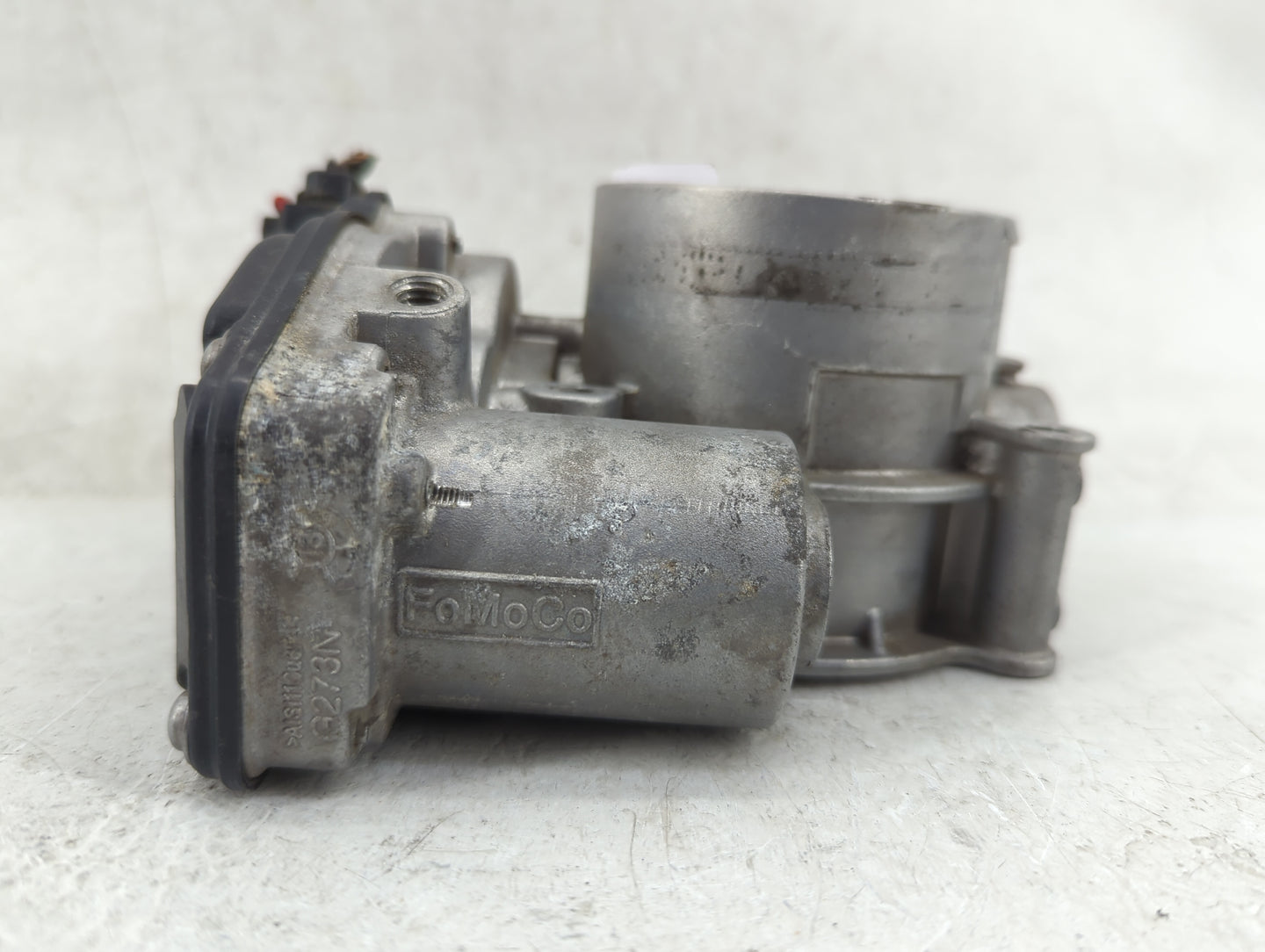2013-2019 Lincoln Mkt Throttle Body Fits Fits 2011 2012 2013 2014 2015 2016 2017 2018 2019 OEM Used Auto Parts - Oemusedauto