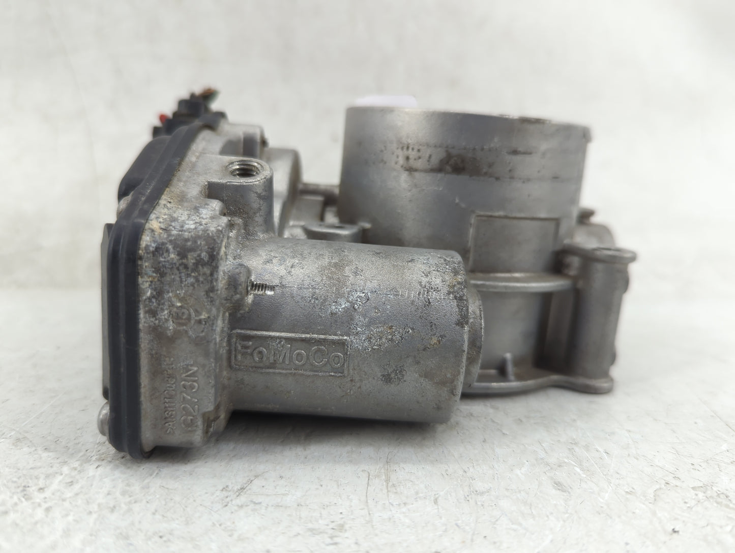 2013-2019 Lincoln Mkt Throttle Body Fits Fits 2011 2012 2013 2014 2015 2016 2017 2018 2019 OEM Used Auto Parts - Oemusedauto