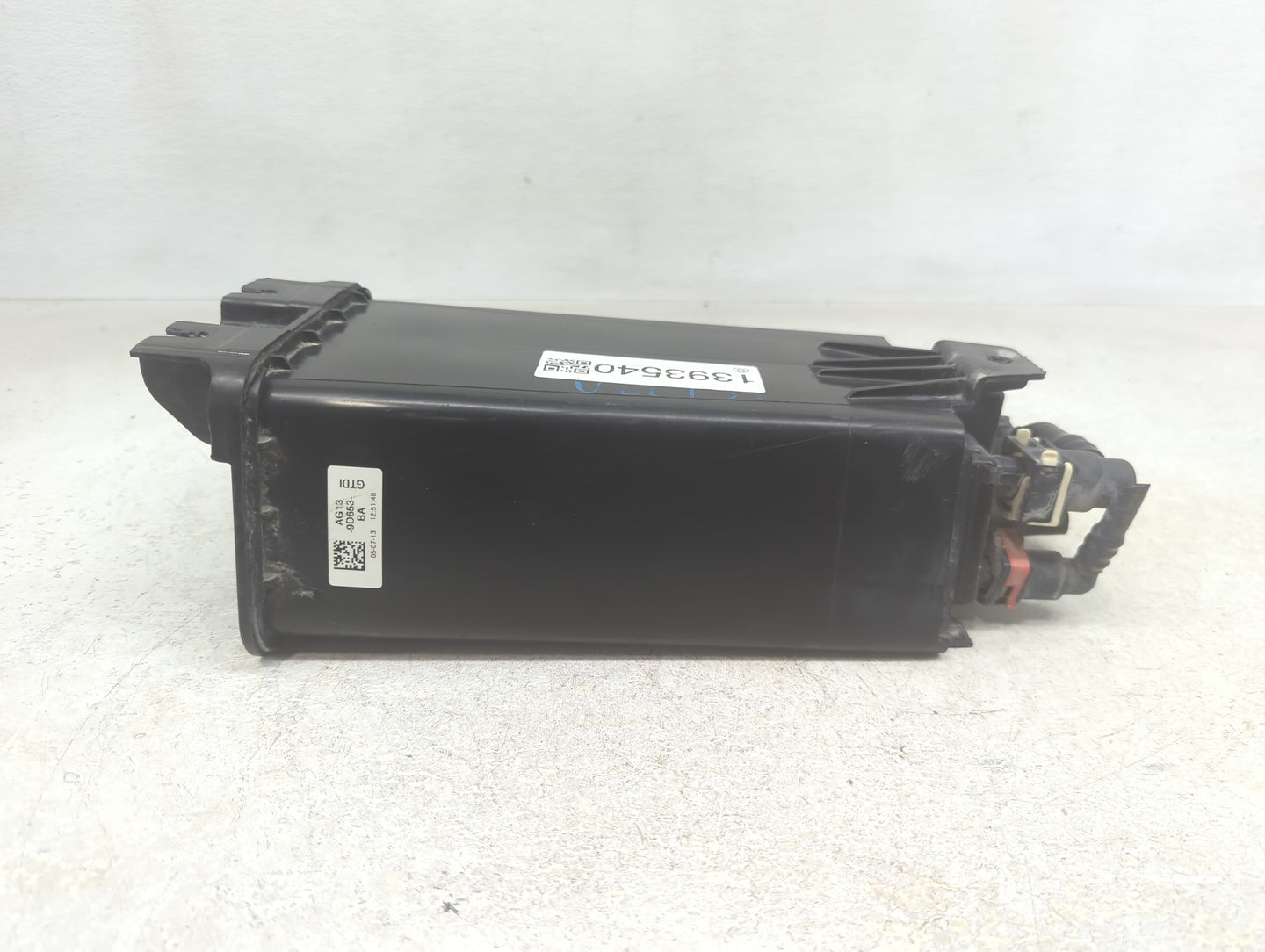 2014 Lincoln Mkt Fuel Vapor Charcoal Canister - Oemusedautoparts1.com