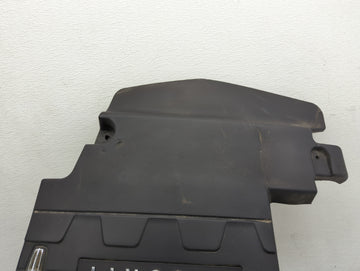 2014 Lincoln Mkt Engine Cover