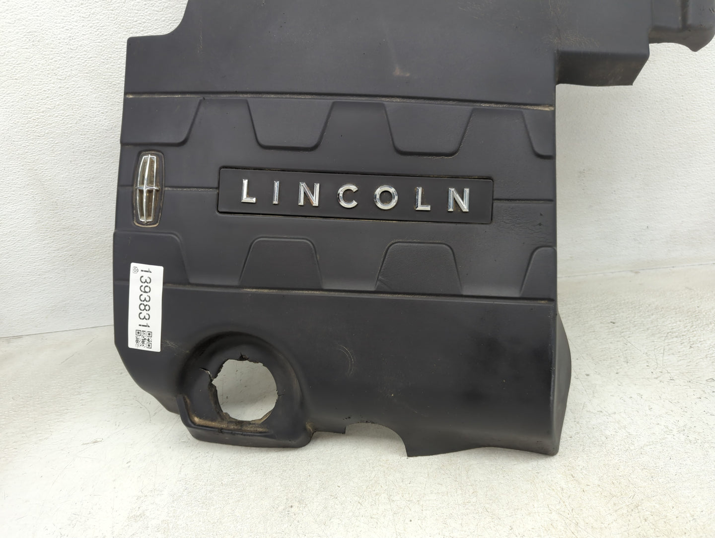 2014 Lincoln Mkt Engine Cover - Oemusedautoparts1.com