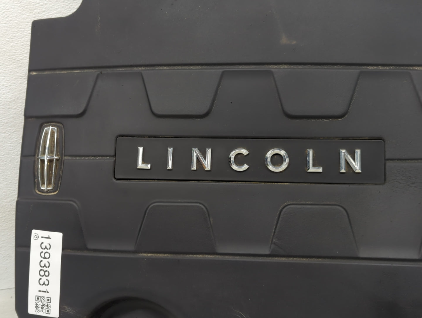 2014 Lincoln Mkt Engine Cover - Oemusedautoparts1.com