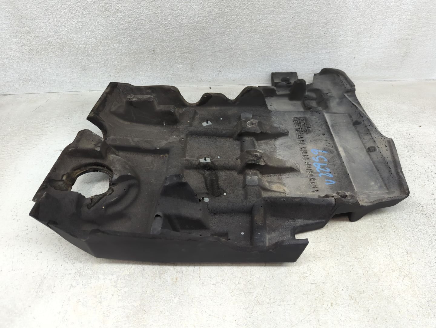 2014 Lincoln Mkt Engine Cover - Oemusedautoparts1.com