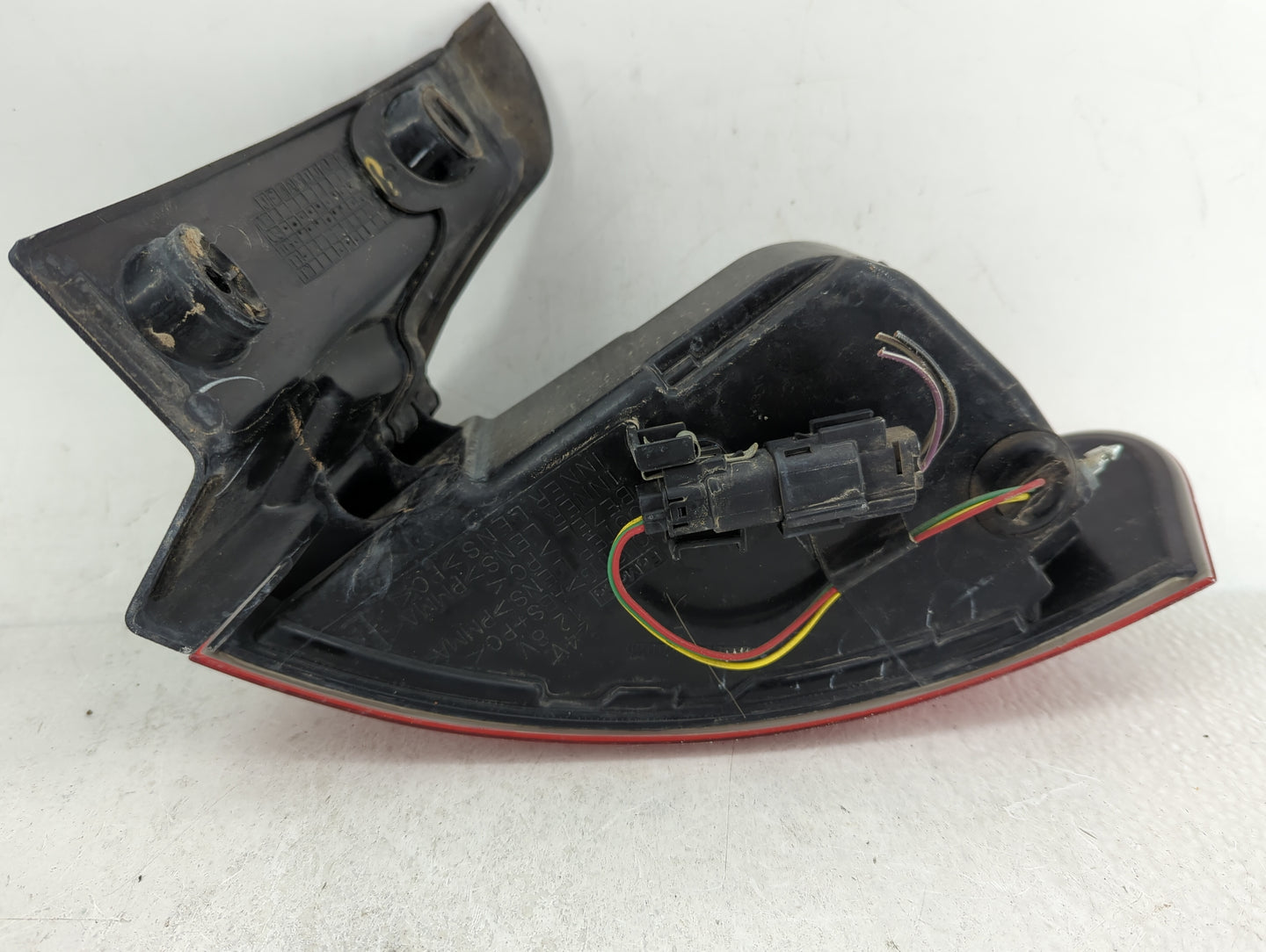2010-2019 Lincoln Mkt Tail Light Assembly Driver Left OEM P/N:AE93-13B505-AM Fits OEM Used Auto Parts - Oemusedautoparts1.co