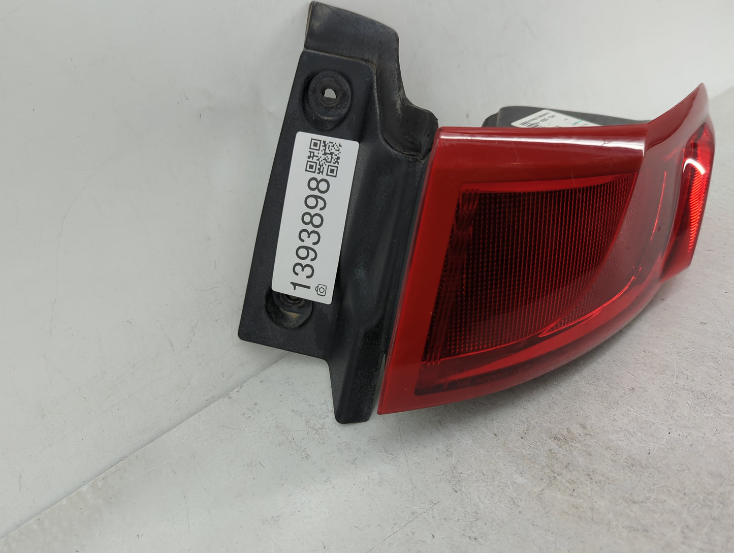 2010-2019 Lincoln Mkt Tail Light Assembly Passenger Right OEM P/N:AE93-13B504-AM Fits OEM Used Auto Parts - Oemusedautoparts