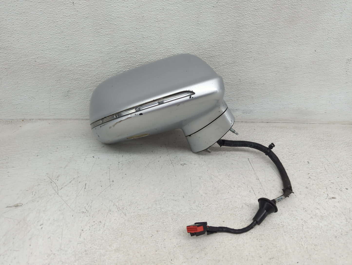 2010-2019 Lincoln Mkt Passenger Side View Mirror - Right Door Mirror OEM Used - Oemusedautoparts1.com