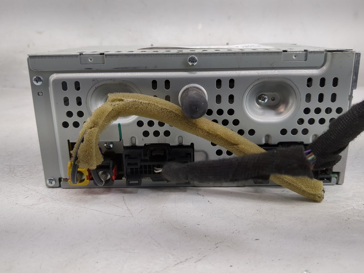 2013-2014 Lincoln Mkt Radio AM FM Cd Player Receiver Replacement P/N:DE9T-19C107-HC Fits Fits 2013 2014 OEM Used Auto Parts 