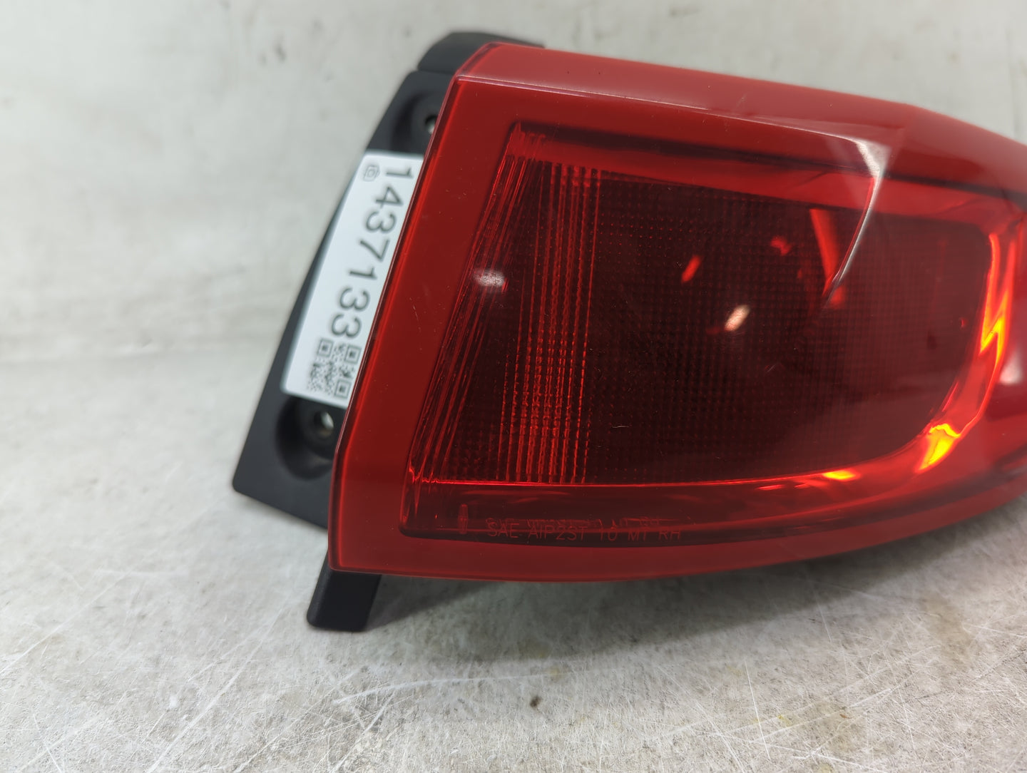 2010-2019 Lincoln Mkt Tail Light Assembly Passenger Right OEM P/N:AE93-13B504-AM Fits OEM Used Auto Parts - Oemusedautoparts