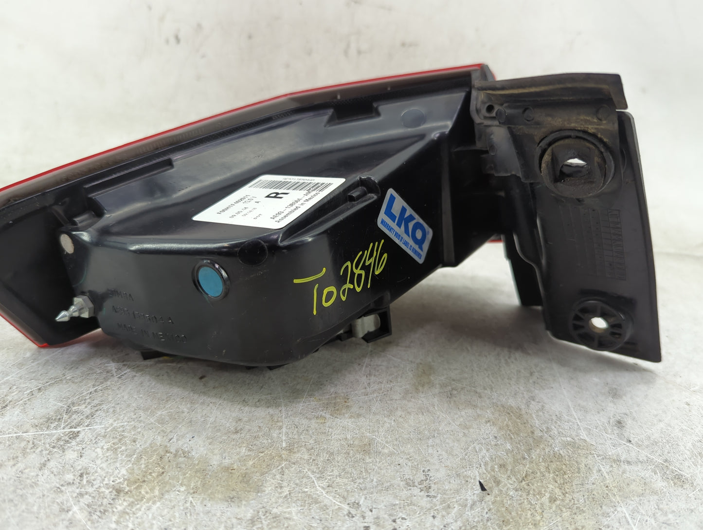 2010-2019 Lincoln Mkt Tail Light Assembly Passenger Right OEM P/N:AE93-13B504-AM Fits OEM Used Auto Parts - Oemusedautoparts