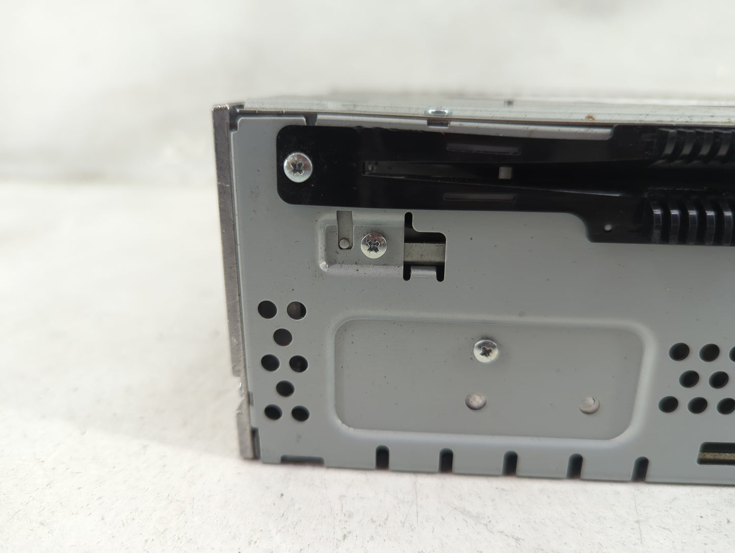 2014-2015 Lincoln Mkt Radio AM FM Cd Player Receiver Replacement P/N:CQ-FJ32E9UMA DE9T-19C107-JD Fits Fits 2014 2015 OEM Use