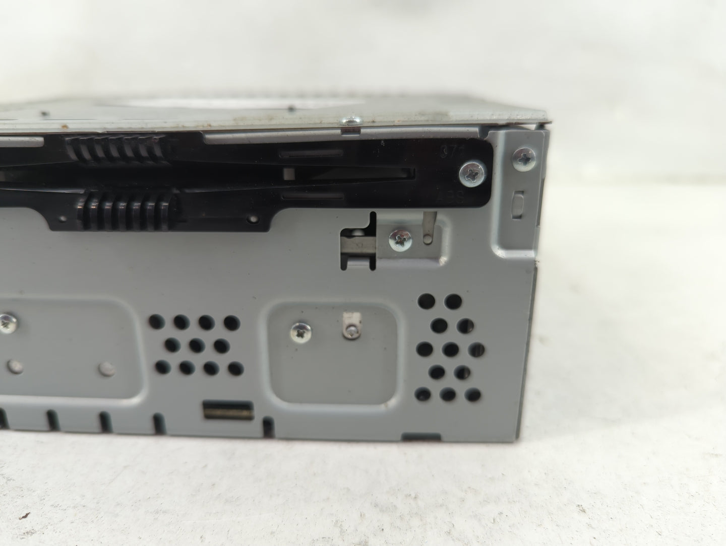 2014-2015 Lincoln Mkt Radio AM FM Cd Player Receiver Replacement P/N:CQ-FJ32E9UMA DE9T-19C107-JD Fits Fits 2014 2015 OEM Use