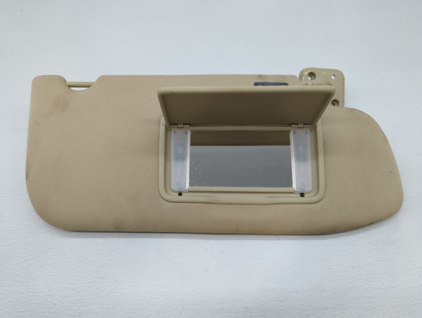 2013-2019 Lincoln Mkt Sun Visor Shade Replacement Passenger Right Mirror Fits OEM Used Auto Parts - Oemusedautoparts1.com