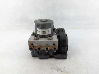 compare product 2013-2014 Lincoln Mkt Anti-Lock Brake ABS Pump Module Actuator OEM P/N:DA83 2G405 AG Fits Fits 2013 2014 OEM Used Auto Parts