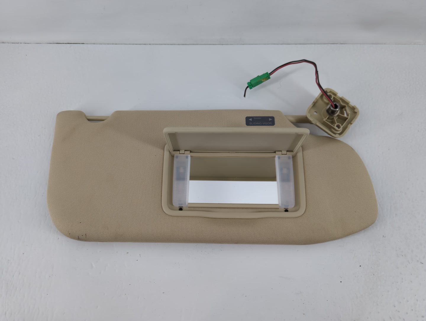 2013-2019 Lincoln Mkt Sun Visor Shade Replacement Passenger Right Mirror Fits OEM Used Auto Parts - Oemusedautoparts1.com