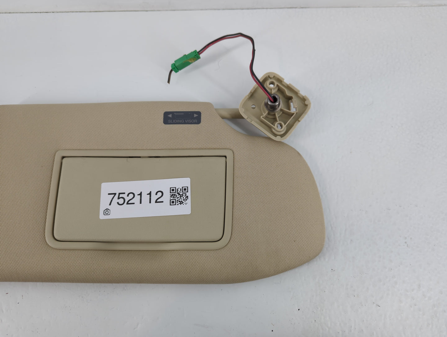 2013-2019 Lincoln Mkt Sun Visor Shade Replacement Passenger Right Mirror Fits OEM Used Auto Parts - Oemusedautoparts1.com