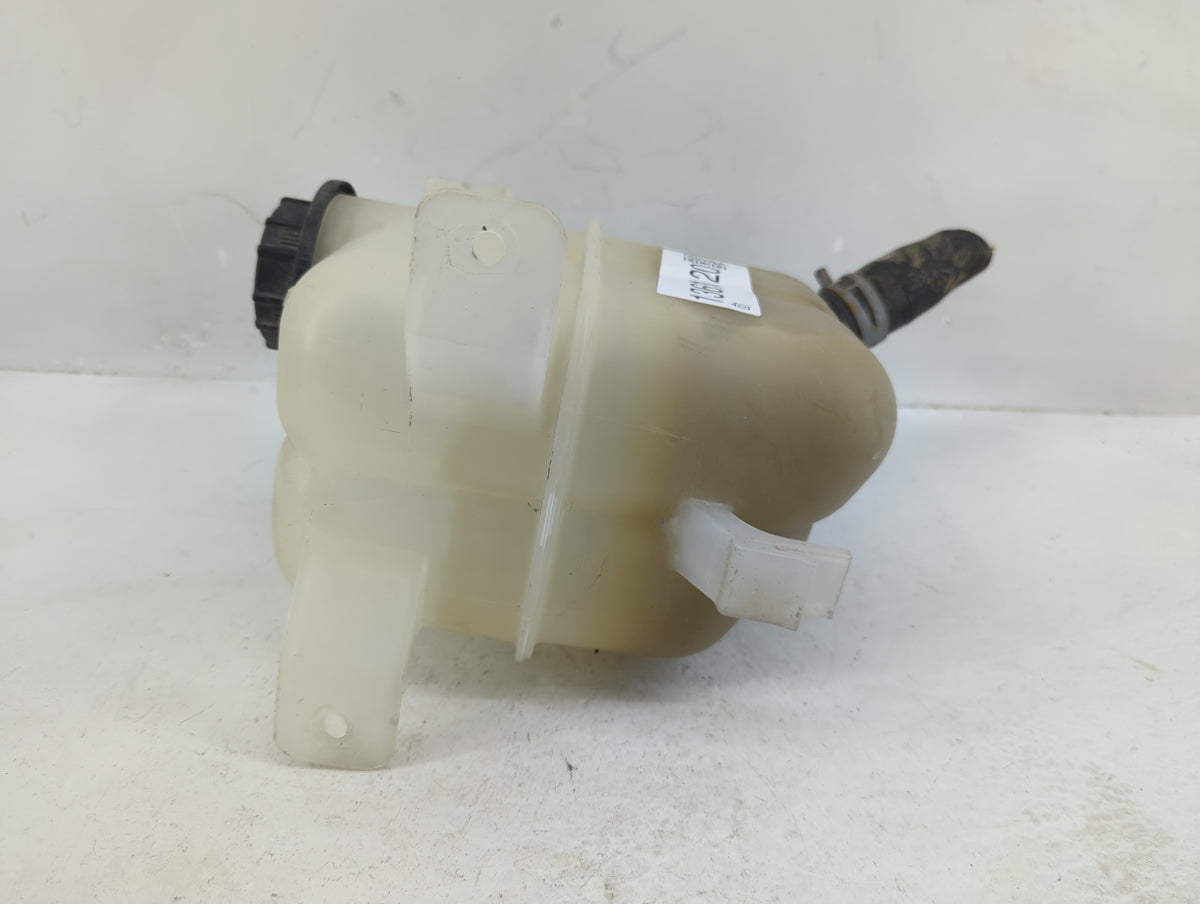 2007-2015 Lincoln Mkx Radiator Coolant Overflow Expansion Tank Bottle 1369120 - Oemusedautoparts1.com
