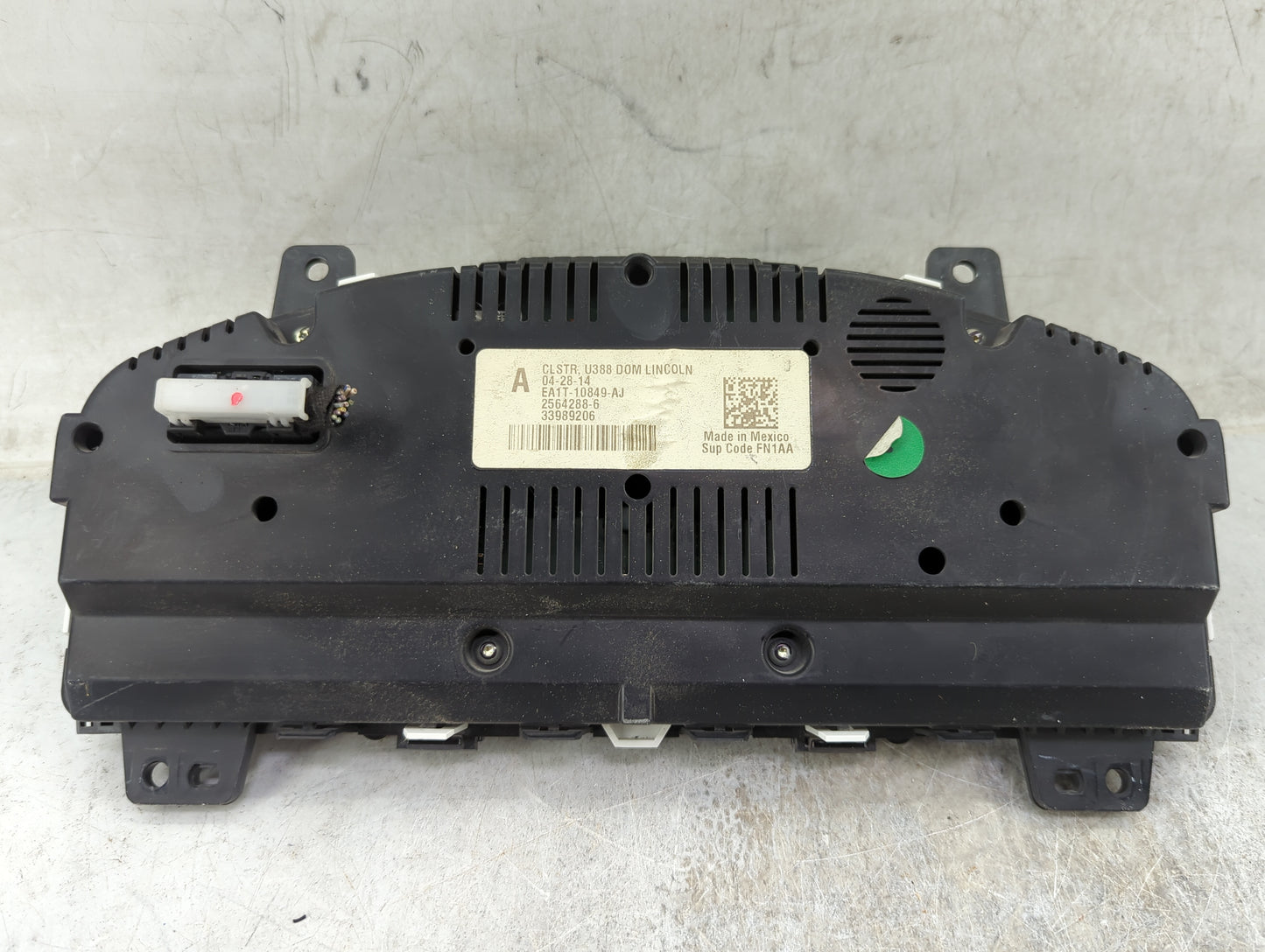 2014-2015 Lincoln Mkx Instrument Cluster Speedometer Gauges P/N:EA1T-10849-AJ 2564288-6, 33989206 Miles: Fits Fits 2014 2015