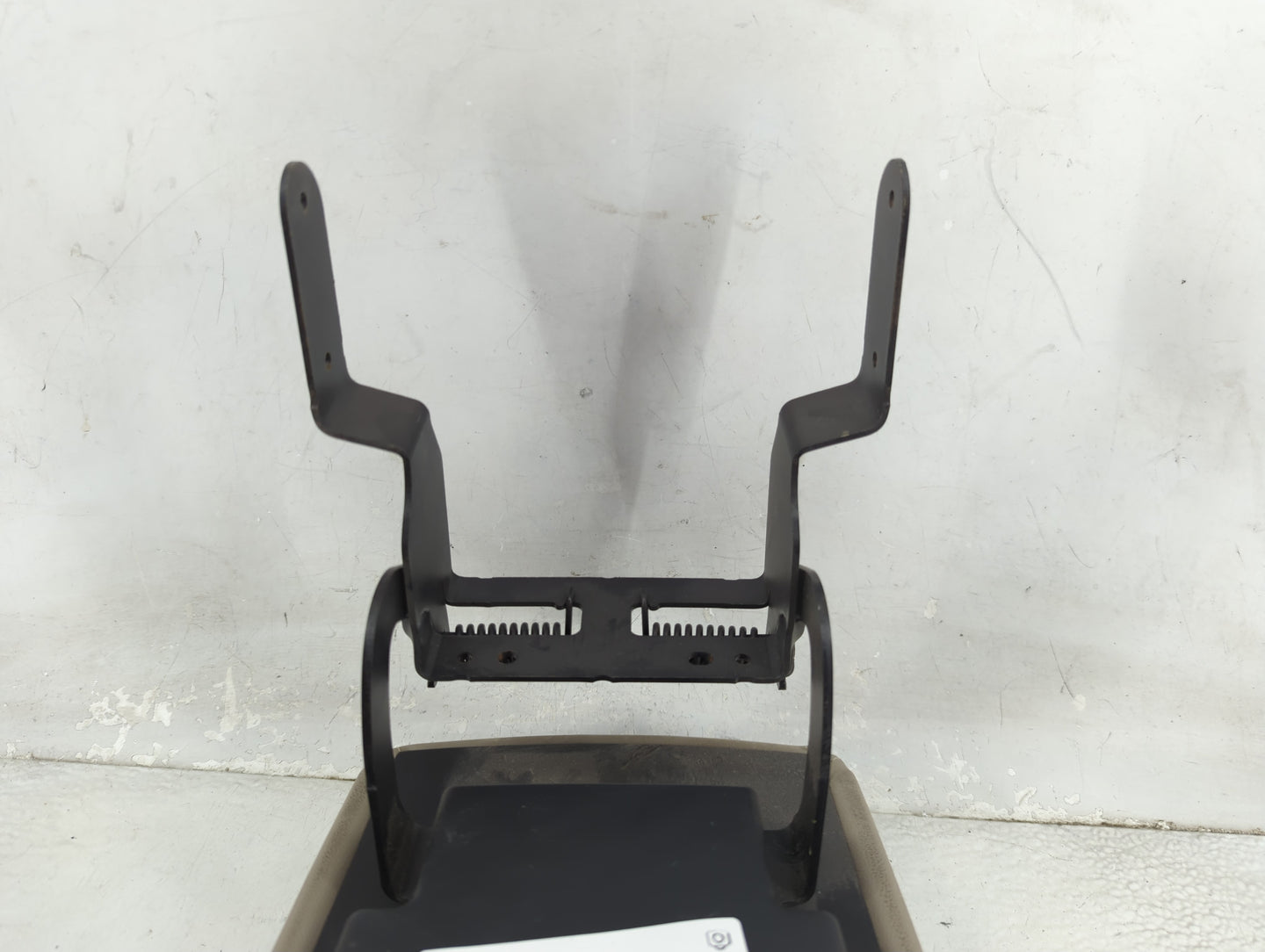 2014 Lincoln Mkx Center Console Armrest Cover Lid Fits OEM Used Auto Parts - Oemusedautoparts1.com