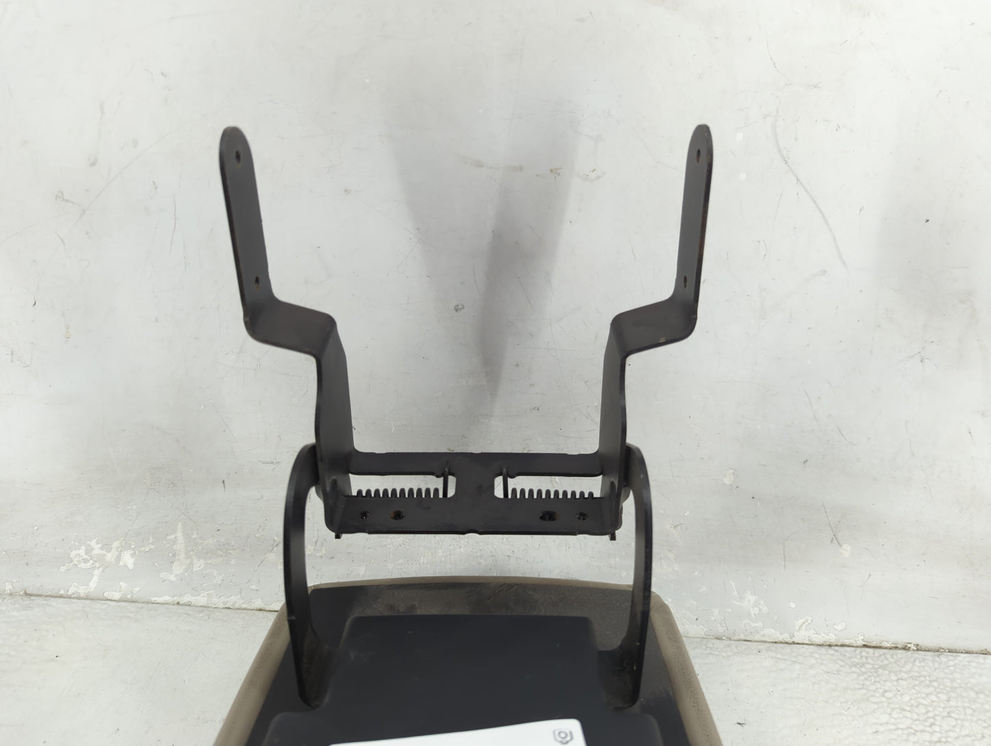 2014 Lincoln Mkx Center Console Armrest Cover Lid Fits OEM Used Auto Parts - Oemusedautoparts1.com