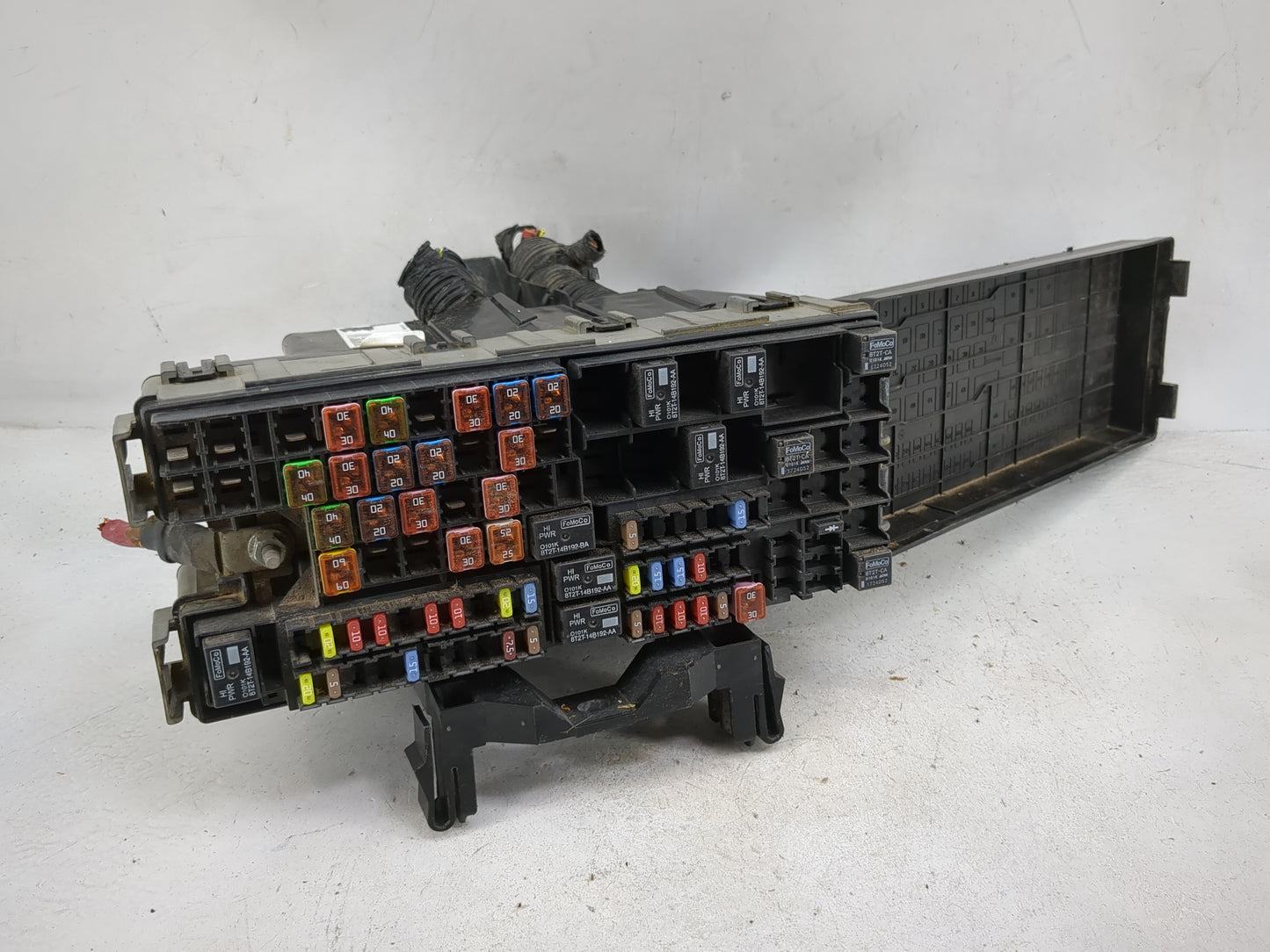 2012-2015 Lincoln Mkx Fusebox Fuse Box Panel Relay Module P/N:BT4T-14A003-AA 8T2T-14B192-AA Fits Fits 2012 2013 2014 2015 OE