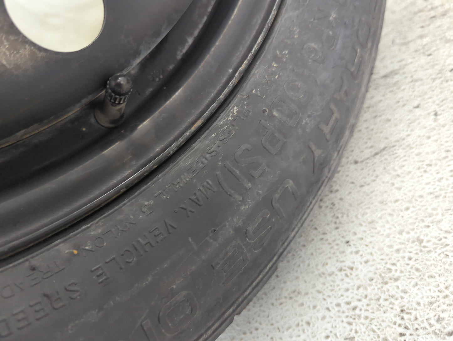 2007-2015 Lincoln Mkx Spare Donut Tire Wheel Rim Oem - Oemusedautoparts1.com