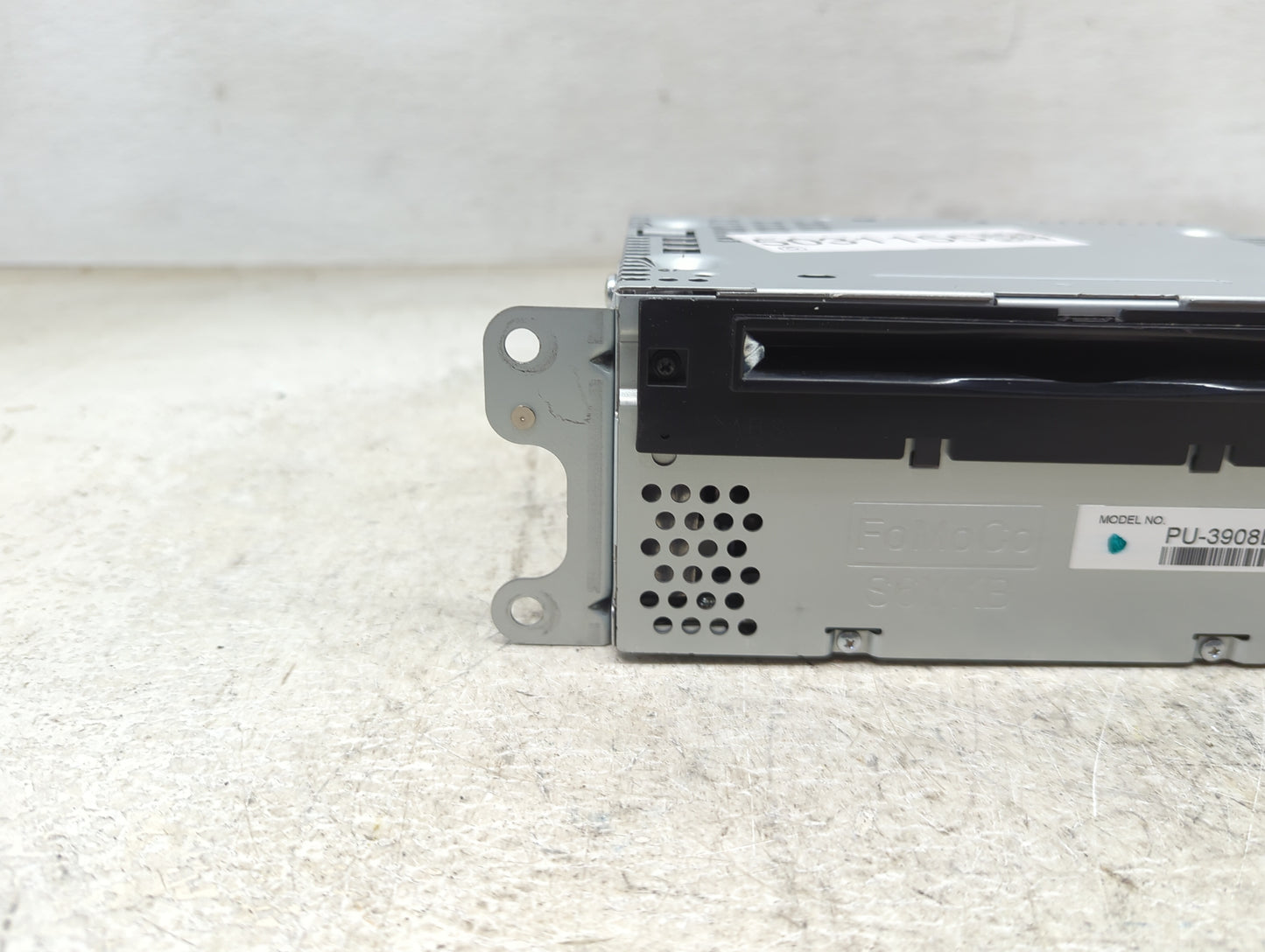 2014 Lincoln Mkx Radio AM FM Cd Player Receiver Replacement P/N:PU-3908L-A ET4T-19C107-KB Fits OEM Used Auto Parts - Oemused