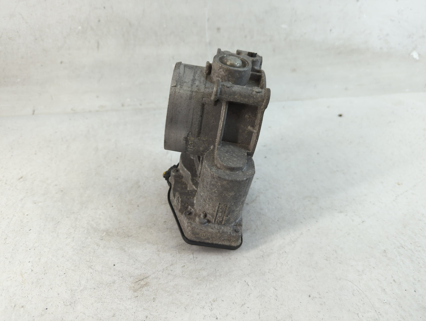 2011-2018 Lincoln Mkx Throttle Body P/N:AT4E-EH Fits Fits 2011 2012 2013 2014 2015 2016 2017 2018 2019 OEM Used Auto Parts -