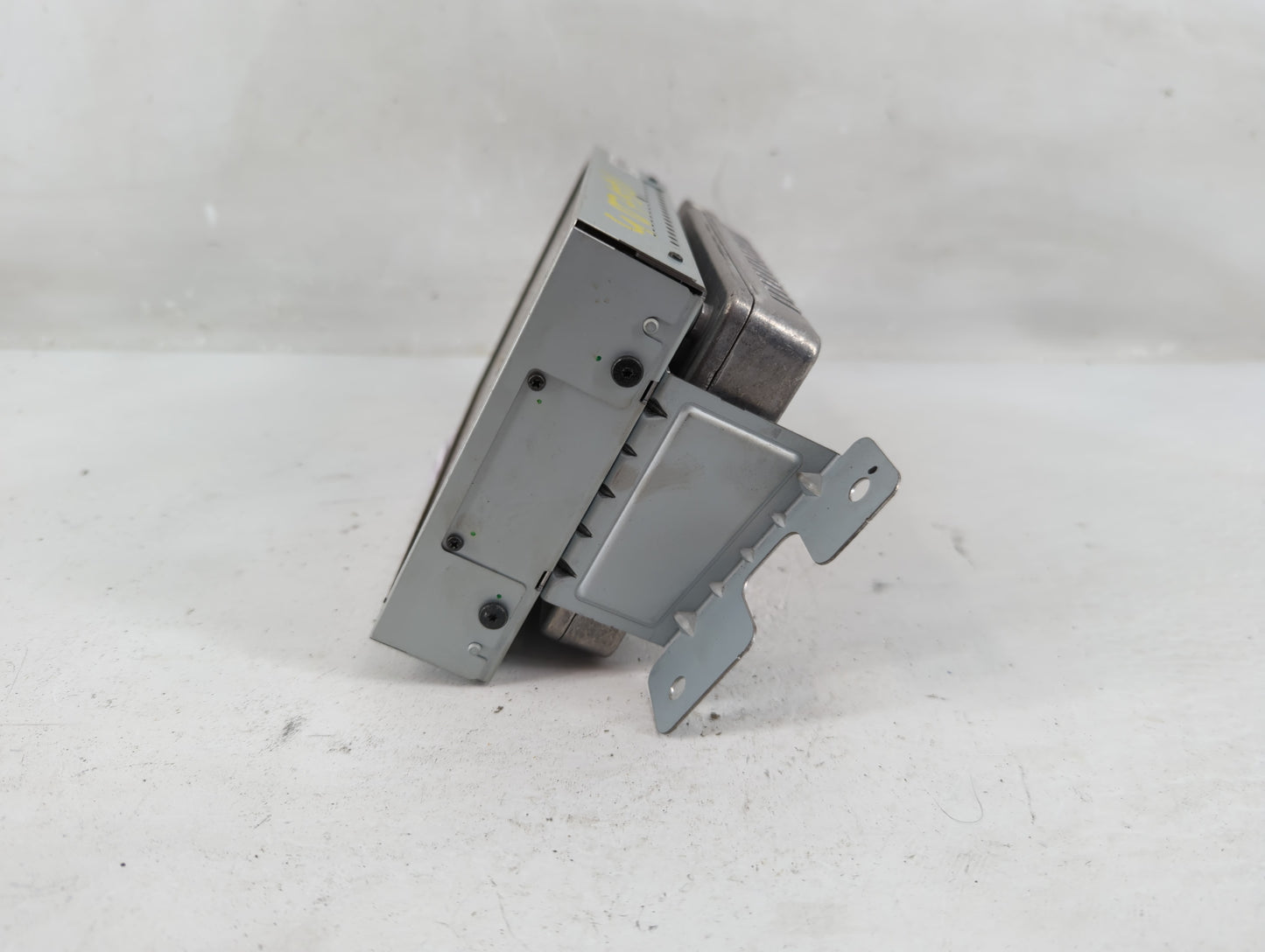 2014 Lincoln Mkz Radio AM FM Cd Player Receiver Replacement P/N:XR715CY5 DP5T-14F239-AR Fits OEM Used Auto Parts - Oemusedau