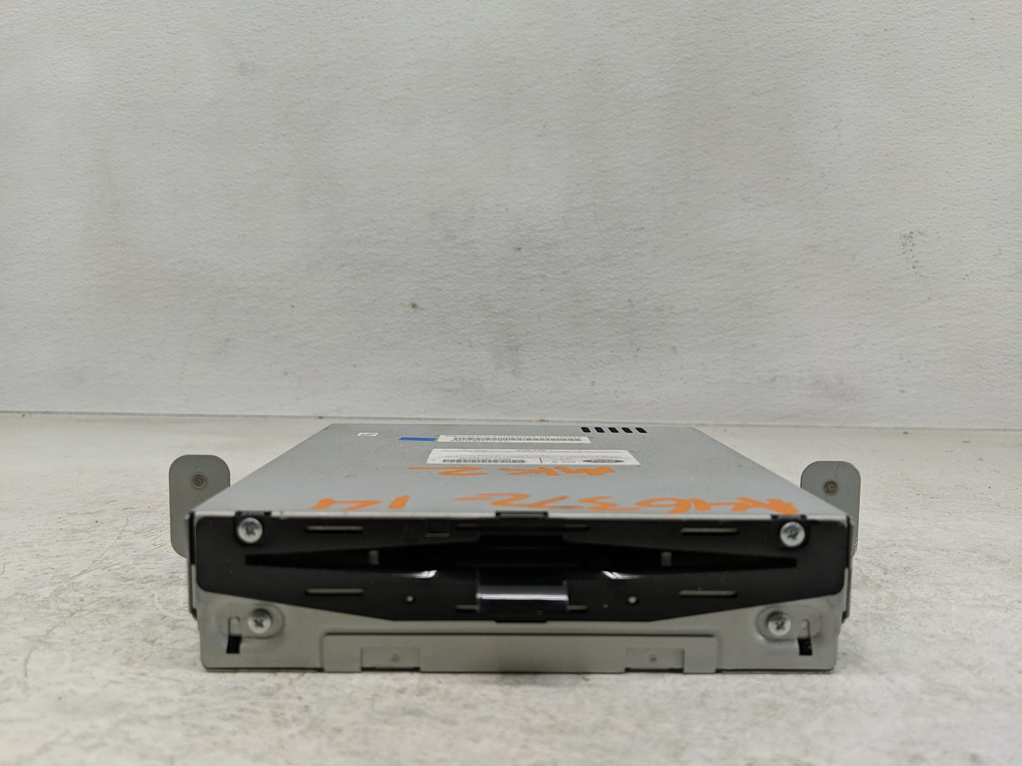 2013-2014 Lincoln Mkz Radio AM FM Cd Player Receiver Replacement P/N:DP5T-18C830-AF Fits Fits 2013 2014 OEM Used Auto Parts 