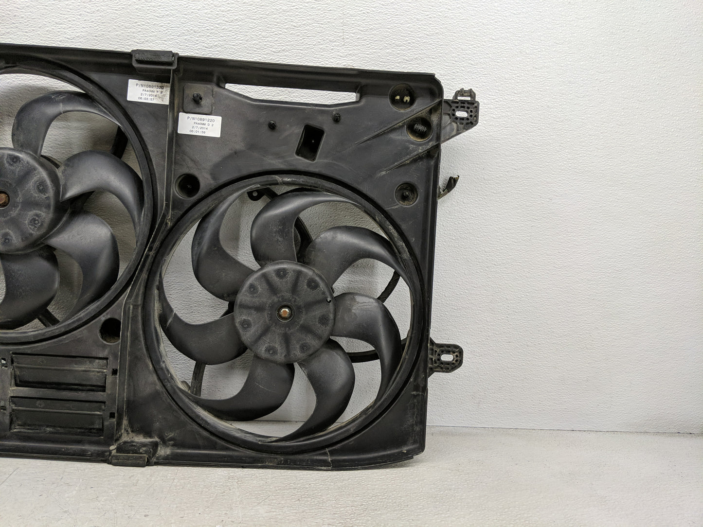 2013-2016 Lincoln Mkz Electric Radiator Cooling Fan Motor Assembly P/N:10891220 10891320 Fits Fits 2013 2014 2015 2016 OEM U