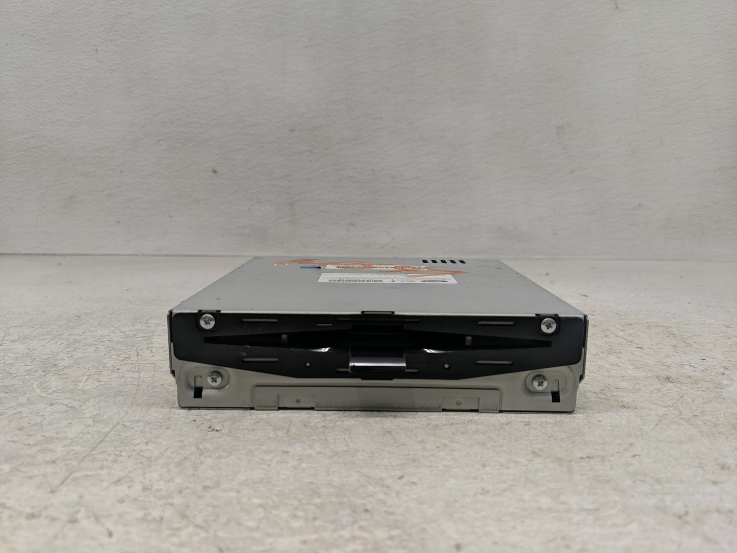 2013-2014 Lincoln Mkz Radio AM FM Cd Player Receiver Replacement P/N:DP5T-18C830-AF Fits Fits 2013 2014 OEM Used Auto Parts 