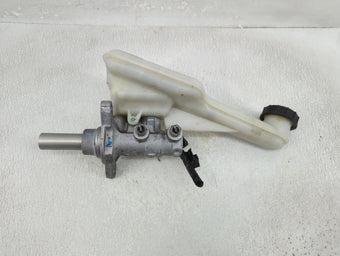 compare product 2013-2016 Lincoln Mkz Brake Master Cylinder