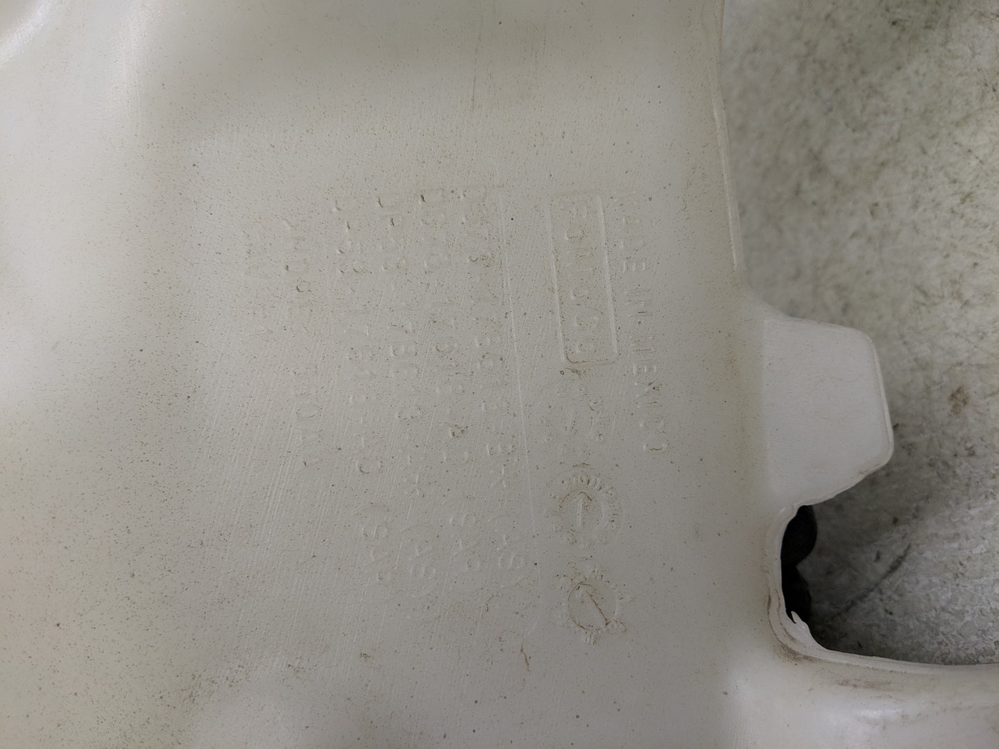 2013-2016 Lincoln Mkz Windshield Washer Fluid Reservoir Bottle Oem - Oemusedautoparts1.com