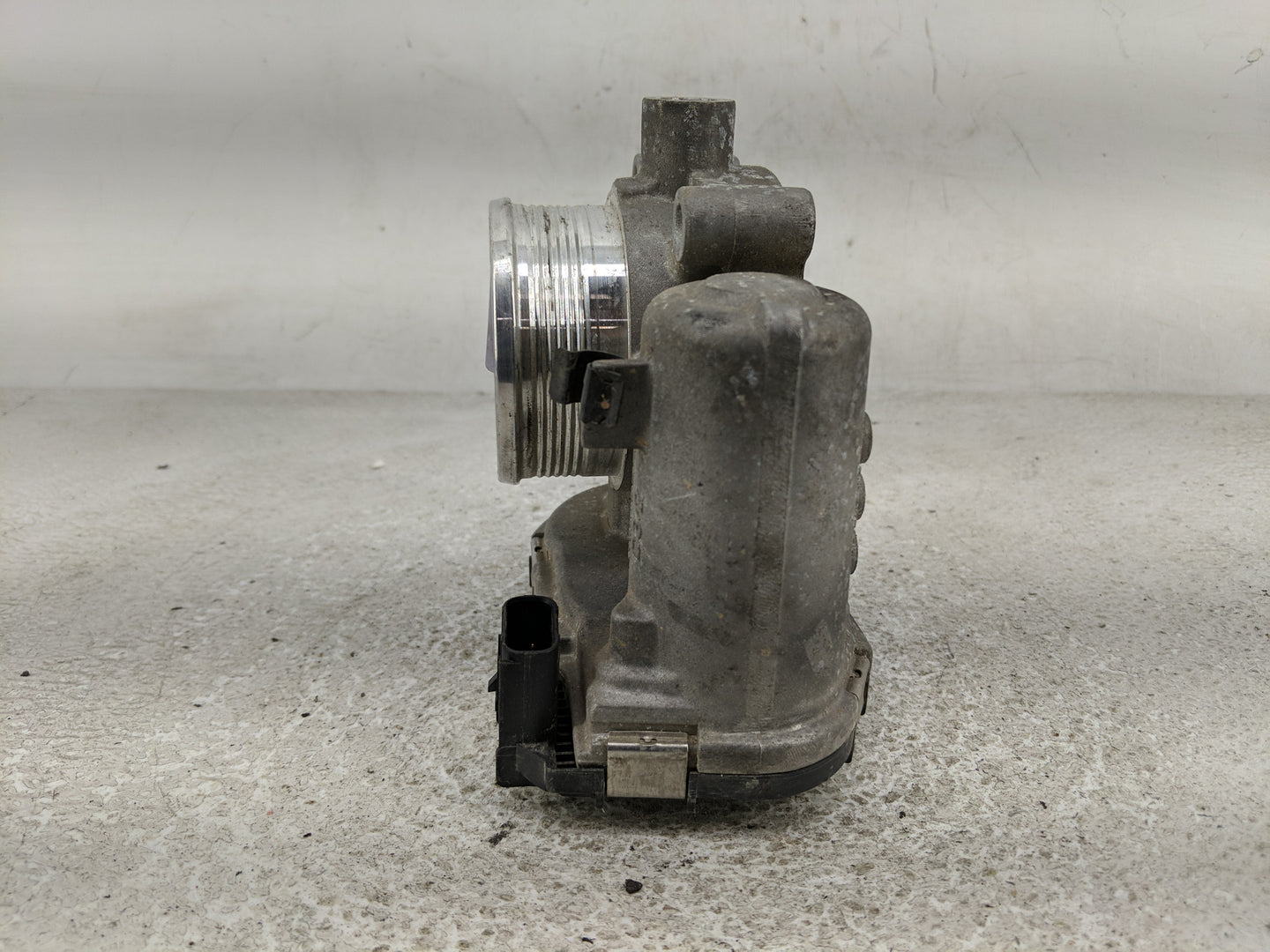2013-2016 Lincoln Mkz Throttle Body P/N:0 280 750 586 Fits Fits 2012 2013 2014 2015 2016 2017 OEM Used Auto Parts - Oemuseda