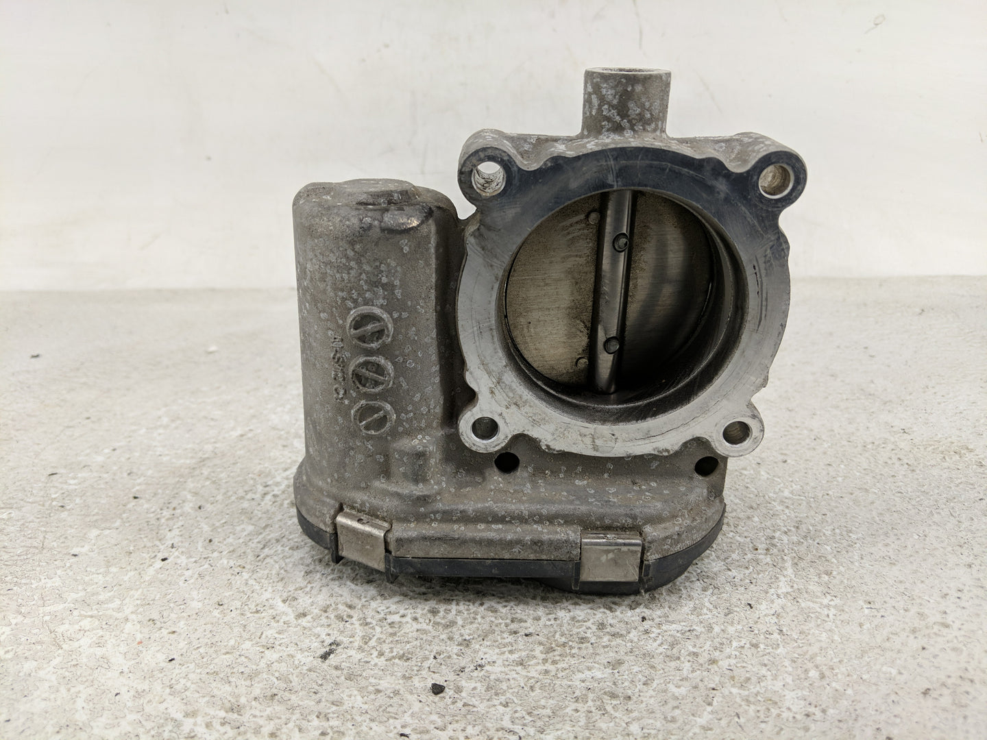 2013-2016 Lincoln Mkz Throttle Body P/N:0 280 750 586 Fits Fits 2012 2013 2014 2015 2016 2017 OEM Used Auto Parts - Oemuseda