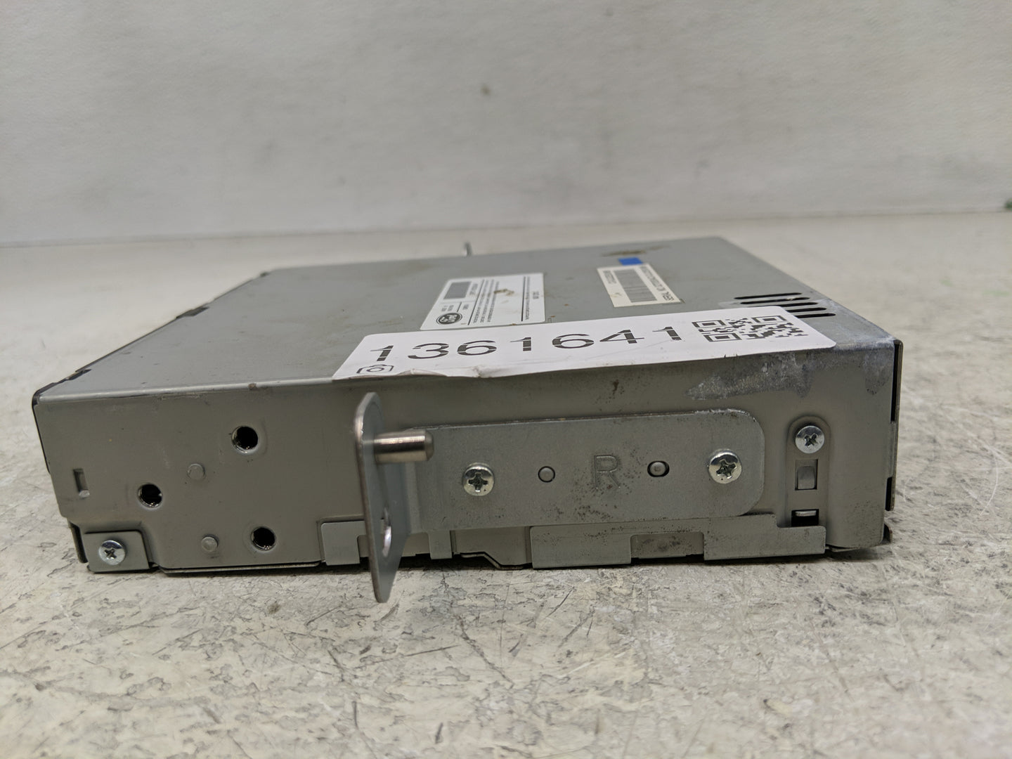 2013-2014 Lincoln Mkz Radio AM FM Cd Player Receiver Replacement P/N:DP5T-18C830-AF Fits Fits 2013 2014 OEM Used Auto Parts 