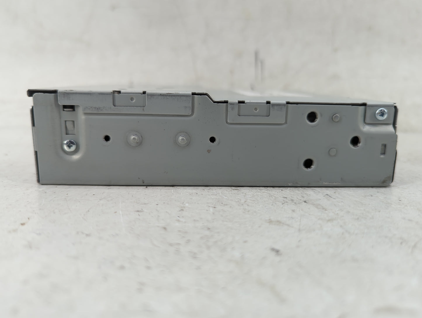 2015-2016 Lincoln Mkz Radio AM FM Cd Player Receiver Replacement P/N:FP5T-18C830-AC Fits Fits 2015 2016 OEM Used Auto Parts 