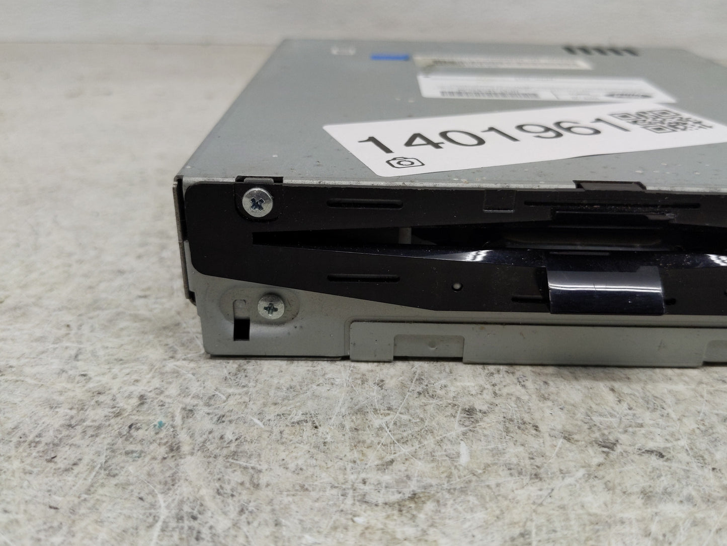2014 Lincoln Mkz Radio AM FM Cd Player Receiver Replacement P/N:DP5T-18C830-AF Fits OEM Used Auto Parts - Oemusedautoparts1.