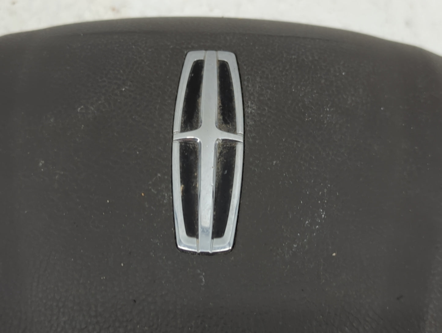 2013-2014 Lincoln Mkz Air Bag Driver Left Steering Wheel Mounted Fits Fits 2013 2014 OEM Used Auto Parts - Oemusedautoparts1