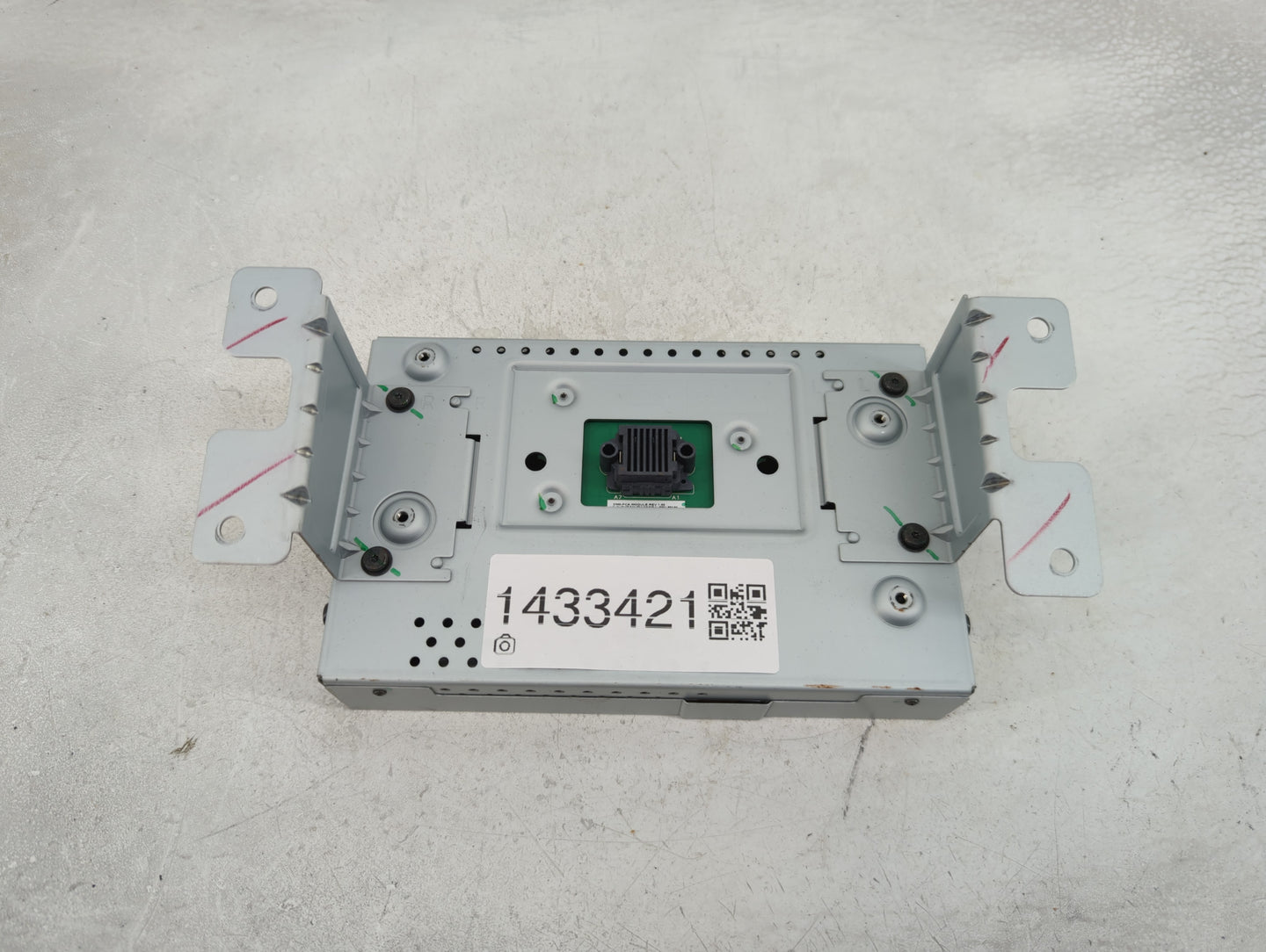 2013-2016 Lincoln Mkz Information Display Screen - Oemusedautoparts1.com
