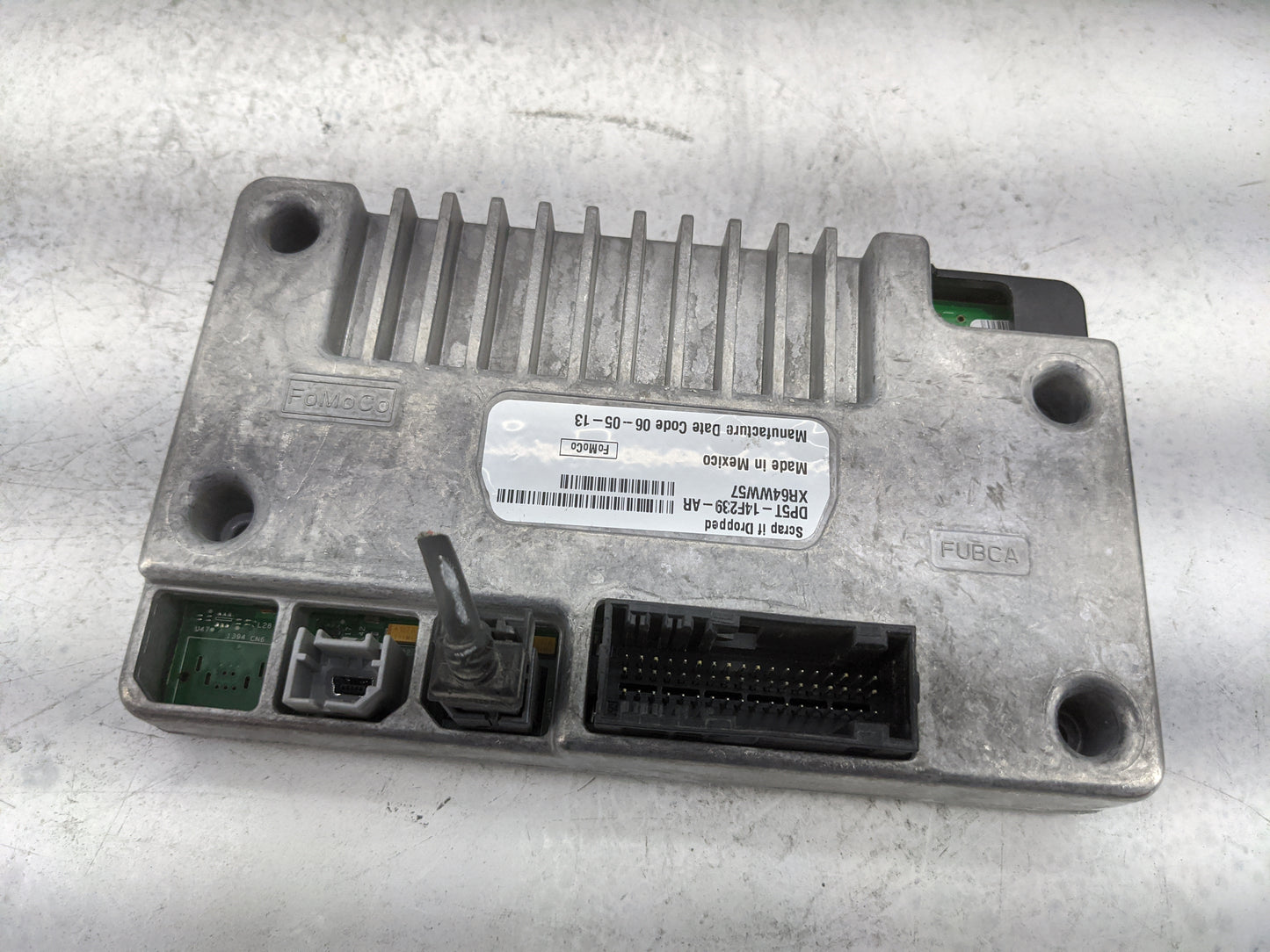 2013-2020 Lincoln Mkz Communication Control Module - Oemusedautoparts1.com