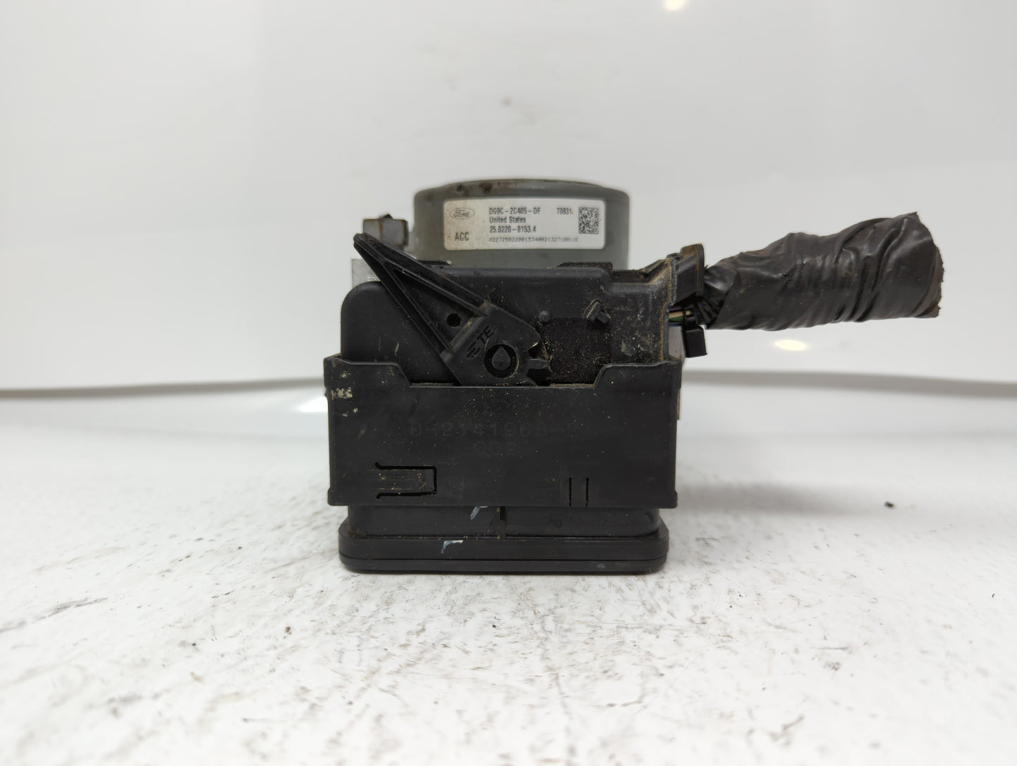 2014-2016 Lincoln Mkz ABS Pump Control Module Replacement P/N:DG9C-2C219-DF DG9C-2C405-DF, EG9C-2C405-AG Fits Fits 2014 2015