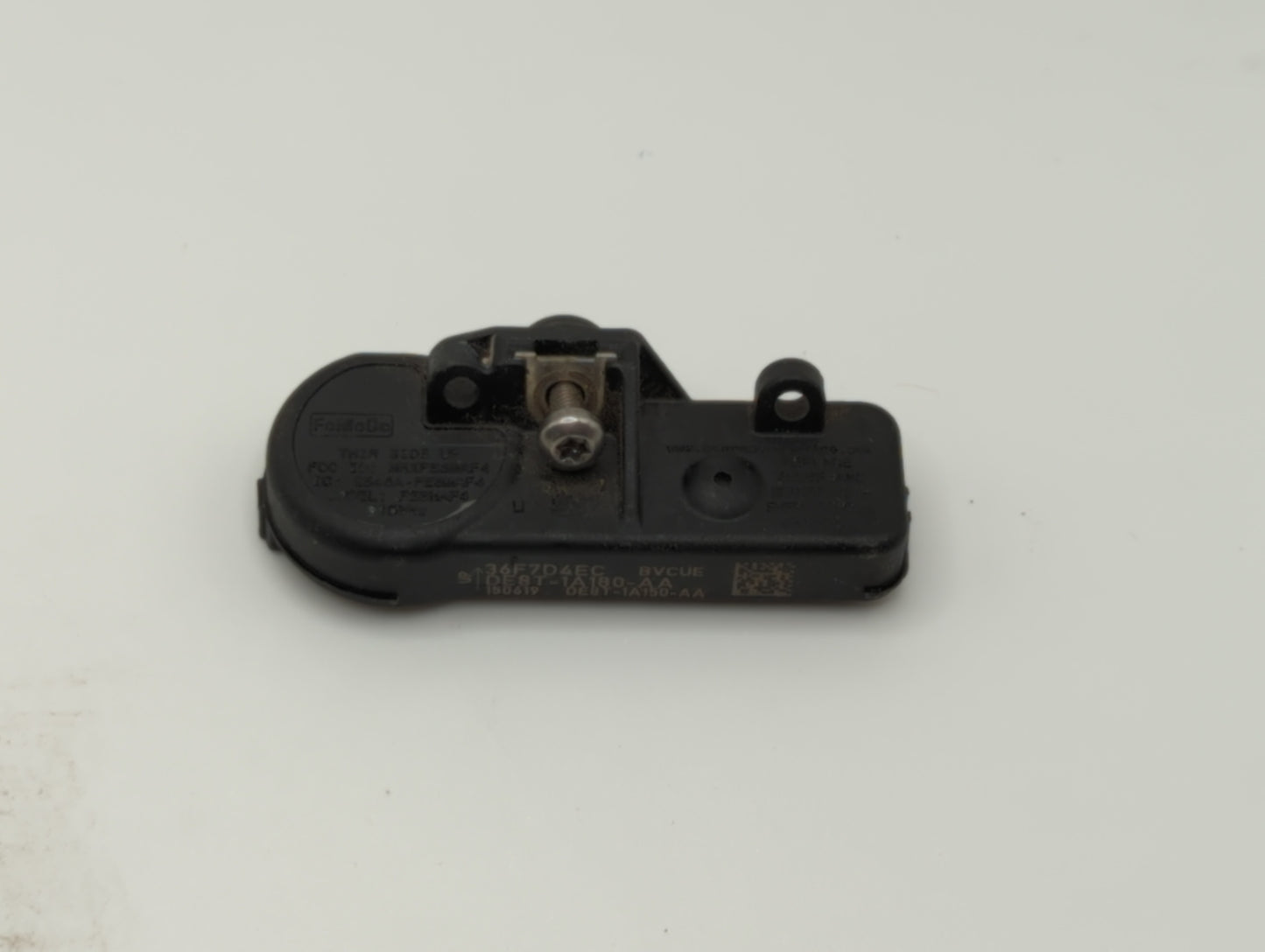 2014 Lincoln Mkz Tire Pressure Monitoring System Sensor Tpms - Oemusedautoparts1.com