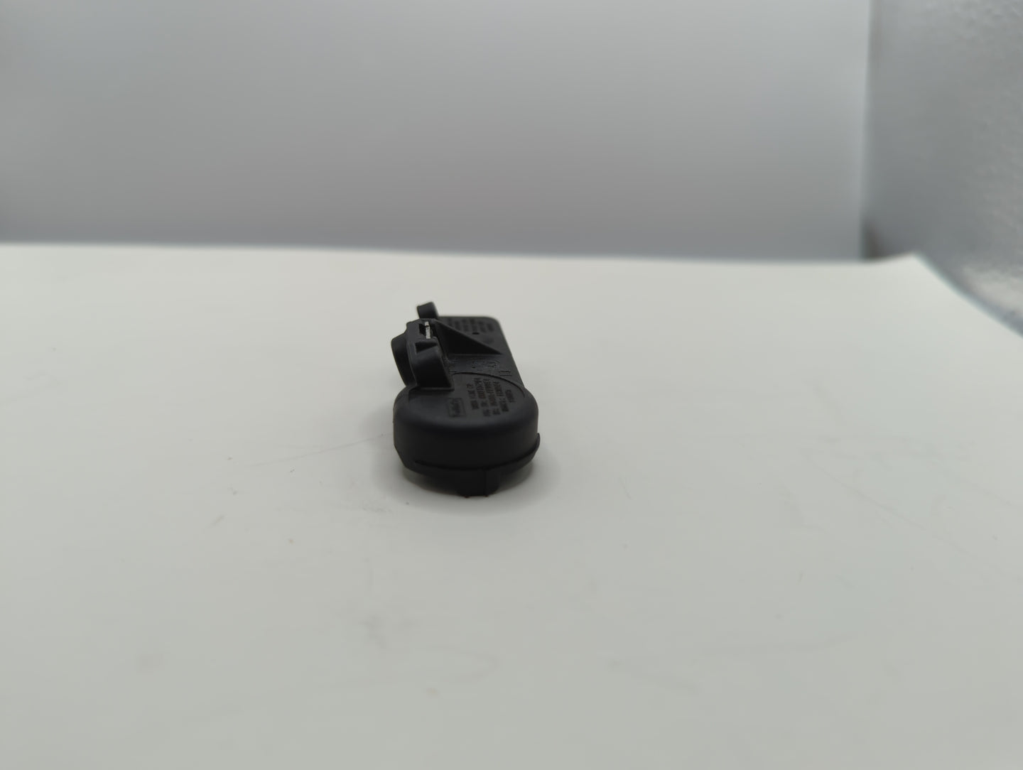 2014 Lincoln Mkz Tire Pressure Monitoring System Sensor Tpms - Oemusedautoparts1.com