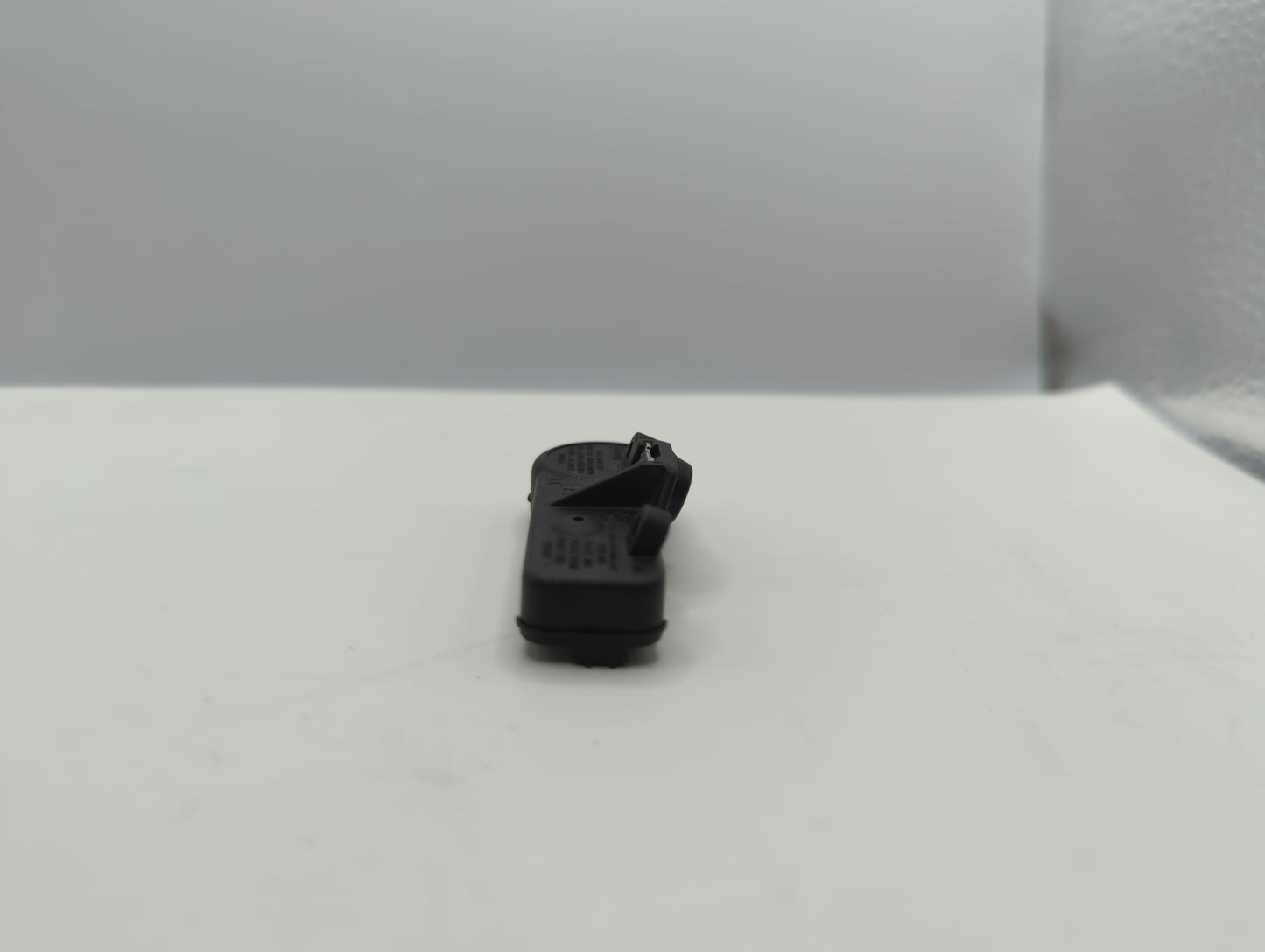 2014 Lincoln Mkz Tire Pressure Monitoring System Sensor Tpms - Oemusedautoparts1.com