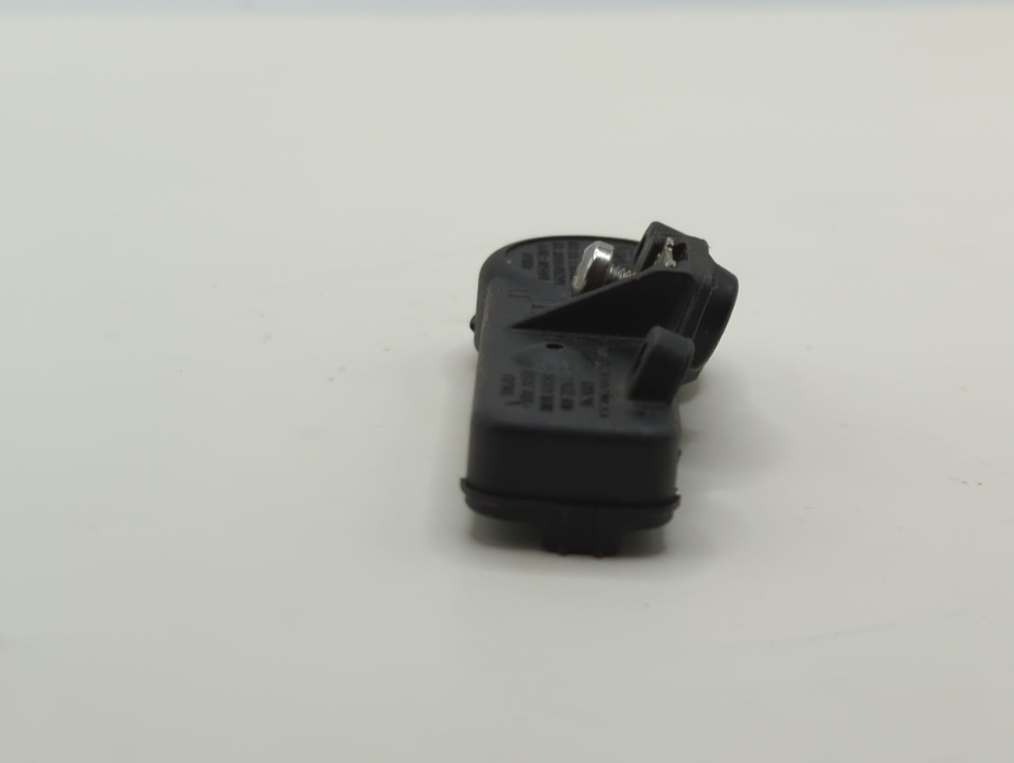 2014 Lincoln Mkz Tire Pressure Monitoring System Sensor Tpms - Oemusedautoparts1.com