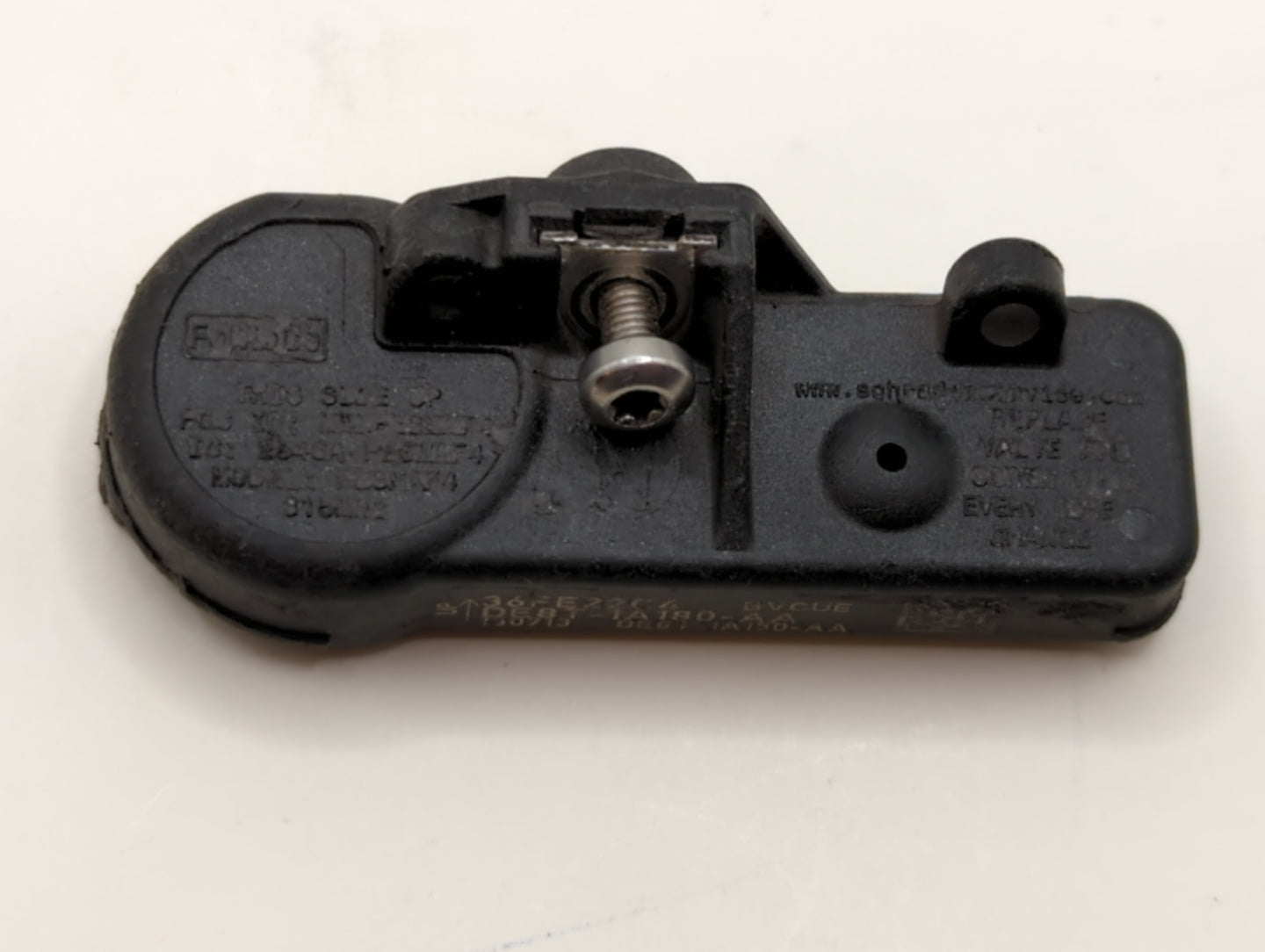 2014 Lincoln Mkz Tire Pressure Monitoring System Sensor Tpms - Oemusedautoparts1.com