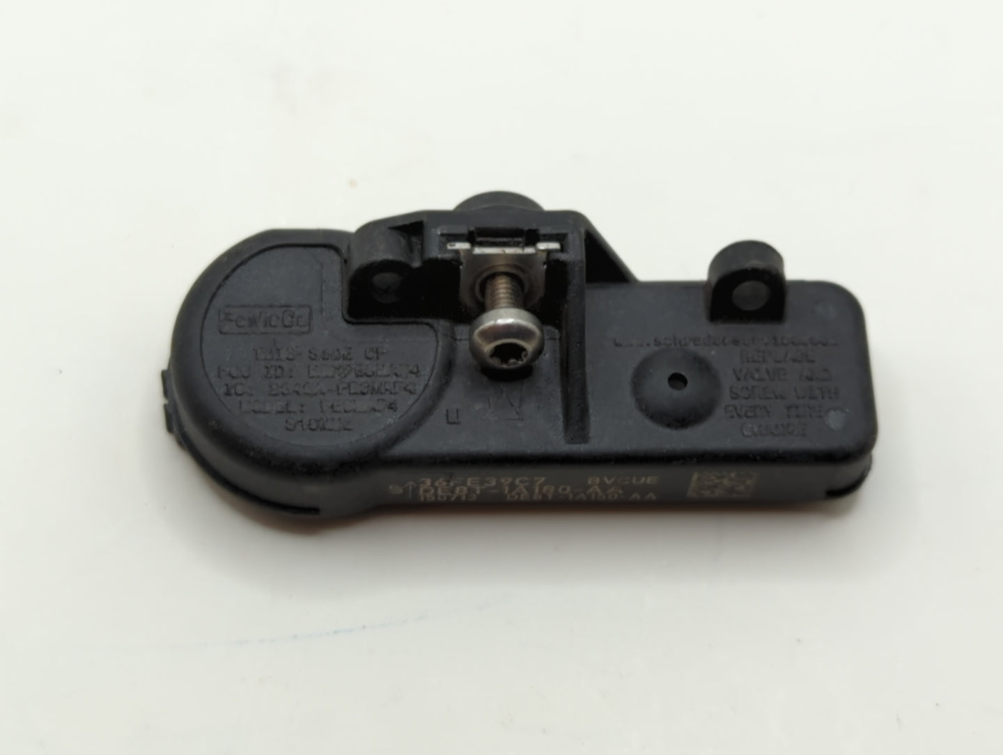 2014 Lincoln Mkz Tire Pressure Monitoring System Sensor Tpms - Oemusedautoparts1.com